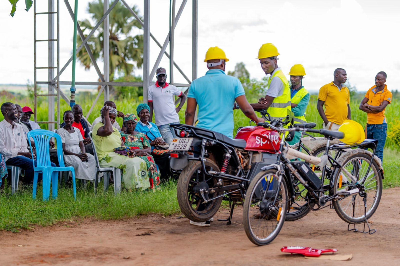 Launch scene with a Karaa e-bike beneath the Mandulis solar tower