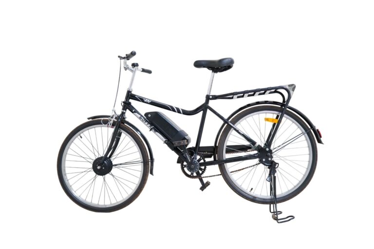 Karaa Buffalo: a Buffalo bicycle converted with the Karaa kit, studio side view
